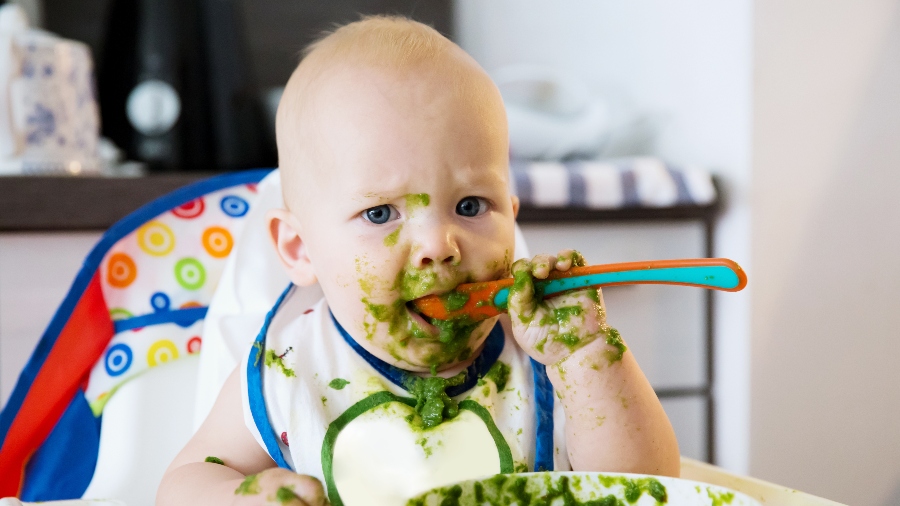 When Should You Start Feeding Your Baby Solid Foods?