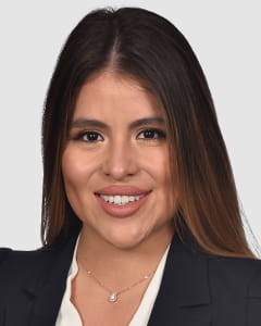 Laura Navia, MD